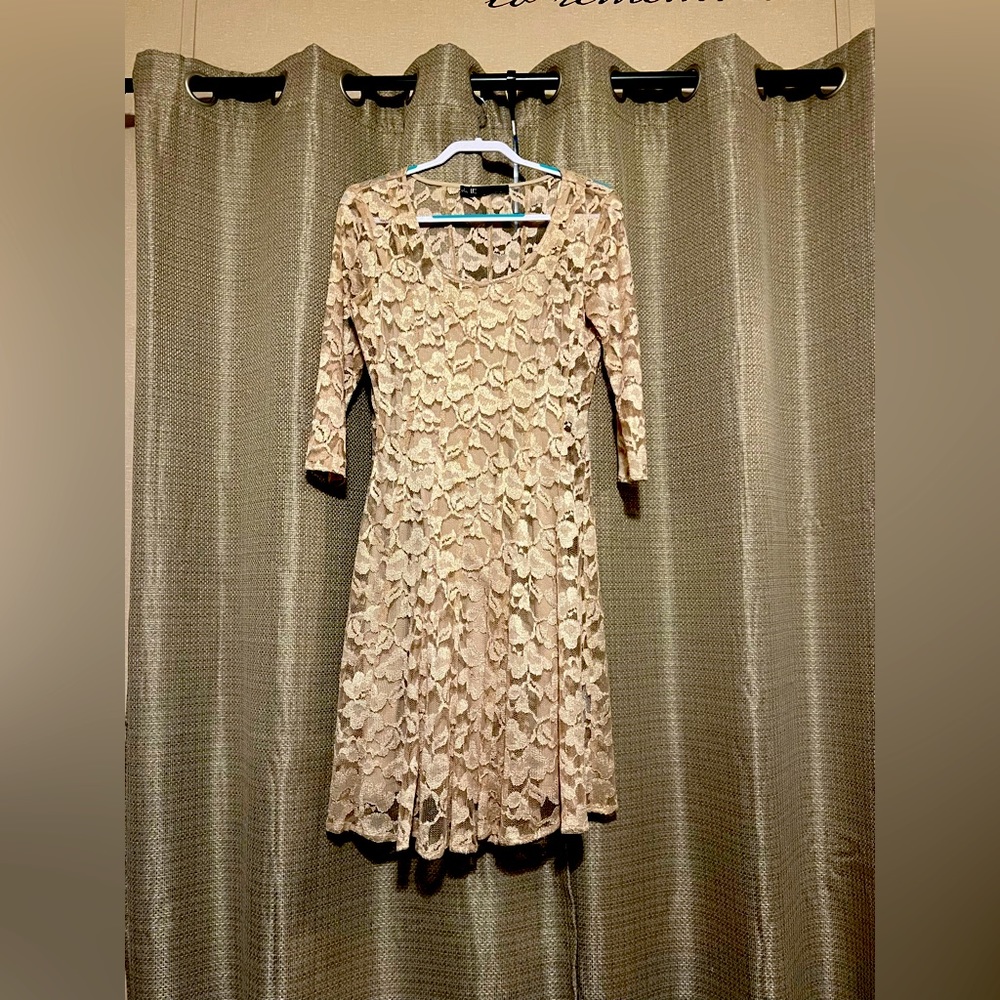 Beautiful golden dress by Leslie Fay